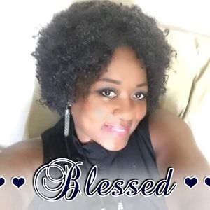 Meet your Posher, Evelyn